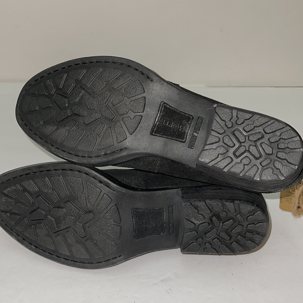 Born black round toe ankle boots sizes of 7 7.5 - Picture 8 of 10